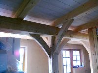 Barz Bauhandwerk: Aufwändige Holzpfeiler