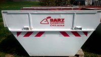 Barz Bauhandwerk: Container mit 2 Kubikmeter Volumen