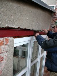 Barz Bauhandwerk: Altbau - Fenstersturz erneuern